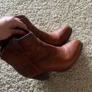 Women’s leather chestnut Frye cowboy boots
